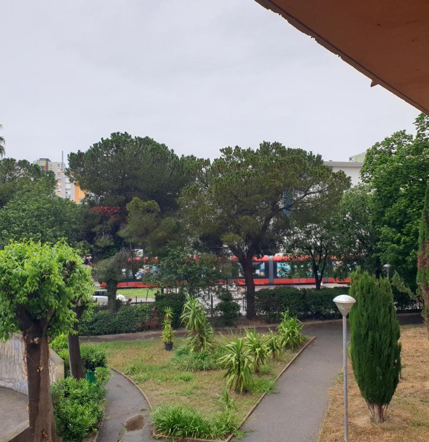 Appartements Renove 2023 Proche Aeroport 5Min, Gare Sncf 2 Min, Tramway Au Pied De L'Immeuble , Parking Possible, Renovated Apartments 2023 Near The Airport 5 Min, Train Station 2 Min, Tram Next To The Building 1 Min, Parking Possible Nice Exterior photo