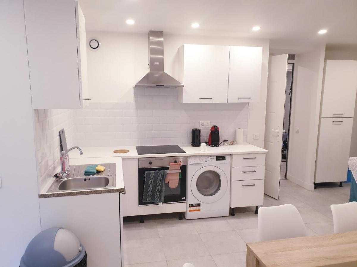 Appartements Renove 2023 Proche Aeroport 5Min, Gare Sncf 2 Min, Tramway Au Pied De L'Immeuble , Parking Possible, Renovated Apartments 2023 Near The Airport 5 Min, Train Station 2 Min, Tram Next To The Building 1 Min, Parking Possible Nice Exterior photo
