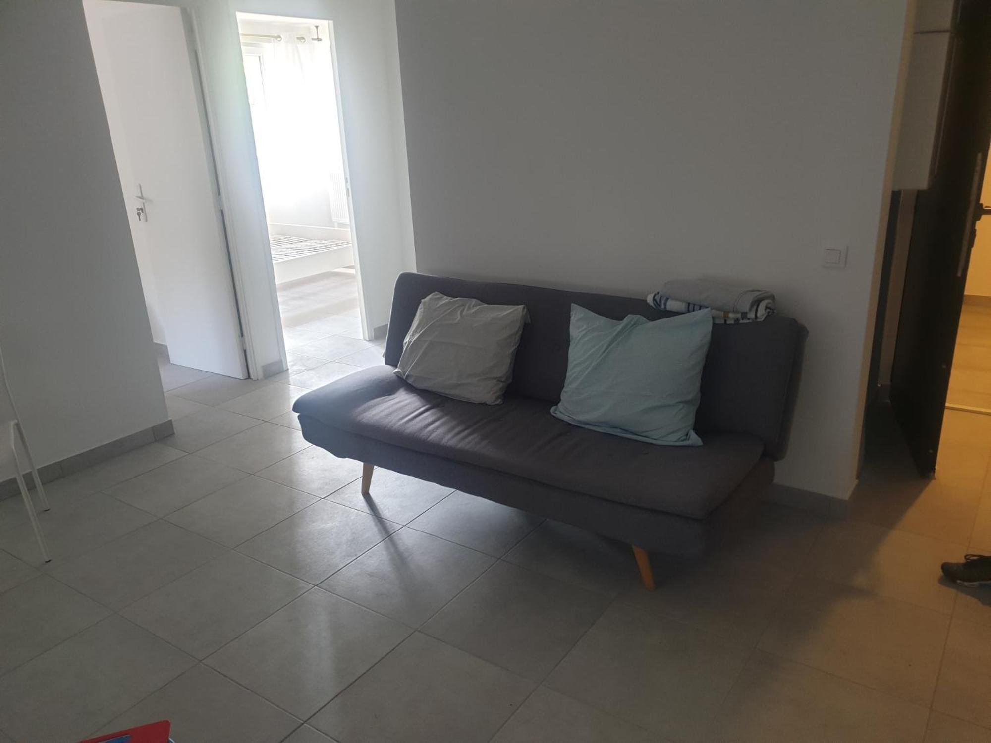 Appartements Renove 2023 Proche Aeroport 5Min, Gare Sncf 2 Min, Tramway Au Pied De L'Immeuble , Parking Possible, Renovated Apartments 2023 Near The Airport 5 Min, Train Station 2 Min, Tram Next To The Building 1 Min, Parking Possible Nice Room photo